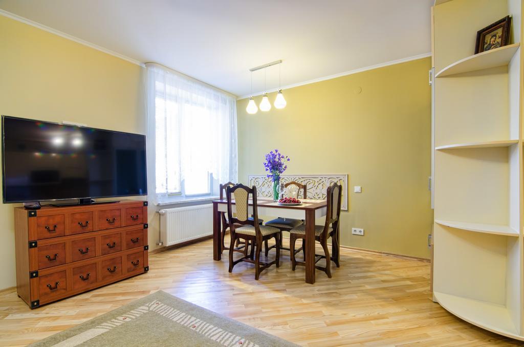 Apartment On Svobody Lviv Exteriör bild